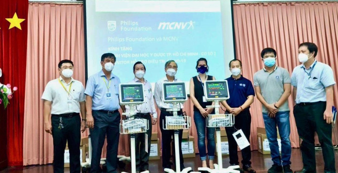 Bài 1: Tấm lòng bè bạn