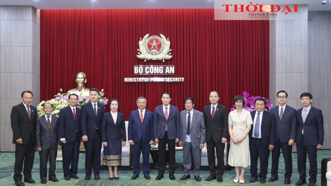 Việt Nam - Lào tăng cường quan hệ hữu nghị đặc biệt trong lực lượng công an
