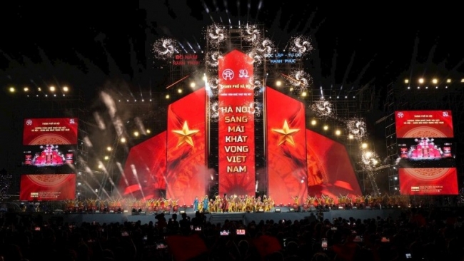 "Hà Nội - Sáng mãi khát vọng Việt Nam": Dấu ấn 80 năm lịch sử hào hùng