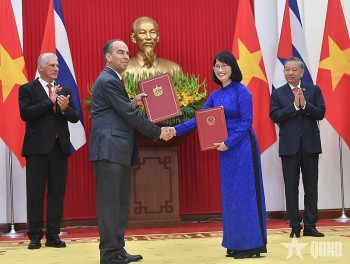 le trao cac van kien hop tac that chat tinh huu nghi viet nam cuba
