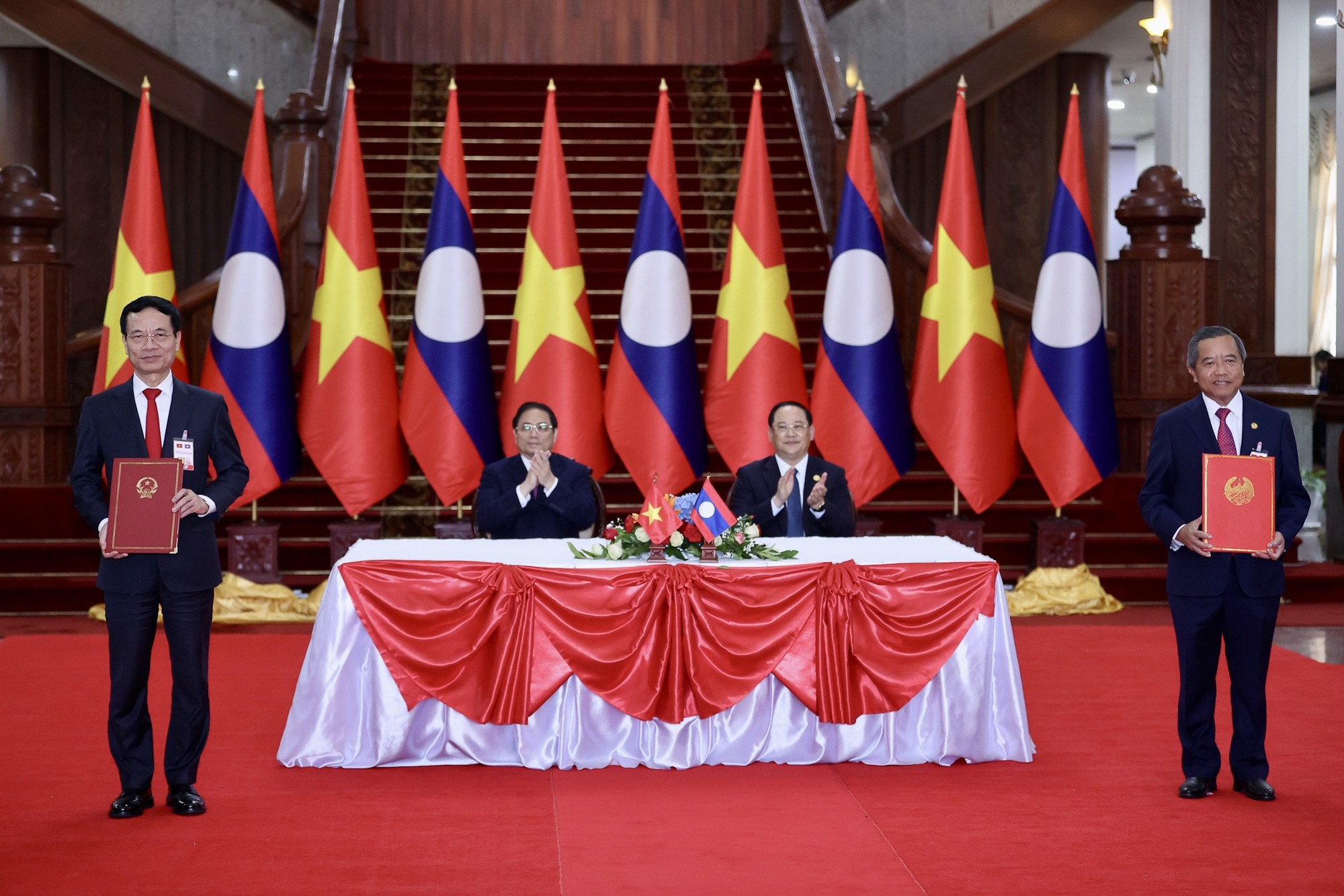 Ông Boviengkham Vongdara: Tự hào trước sức mạnh và bản sắc Việt Nam