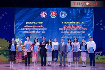 Tiếp nối mạch nguồn hữu nghị, thắp sáng khát vọng thanh niên Việt - Lào
