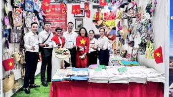 quang ba xuc tien xuat khau san pham thu cong my nghe ha noi tai nhat ban