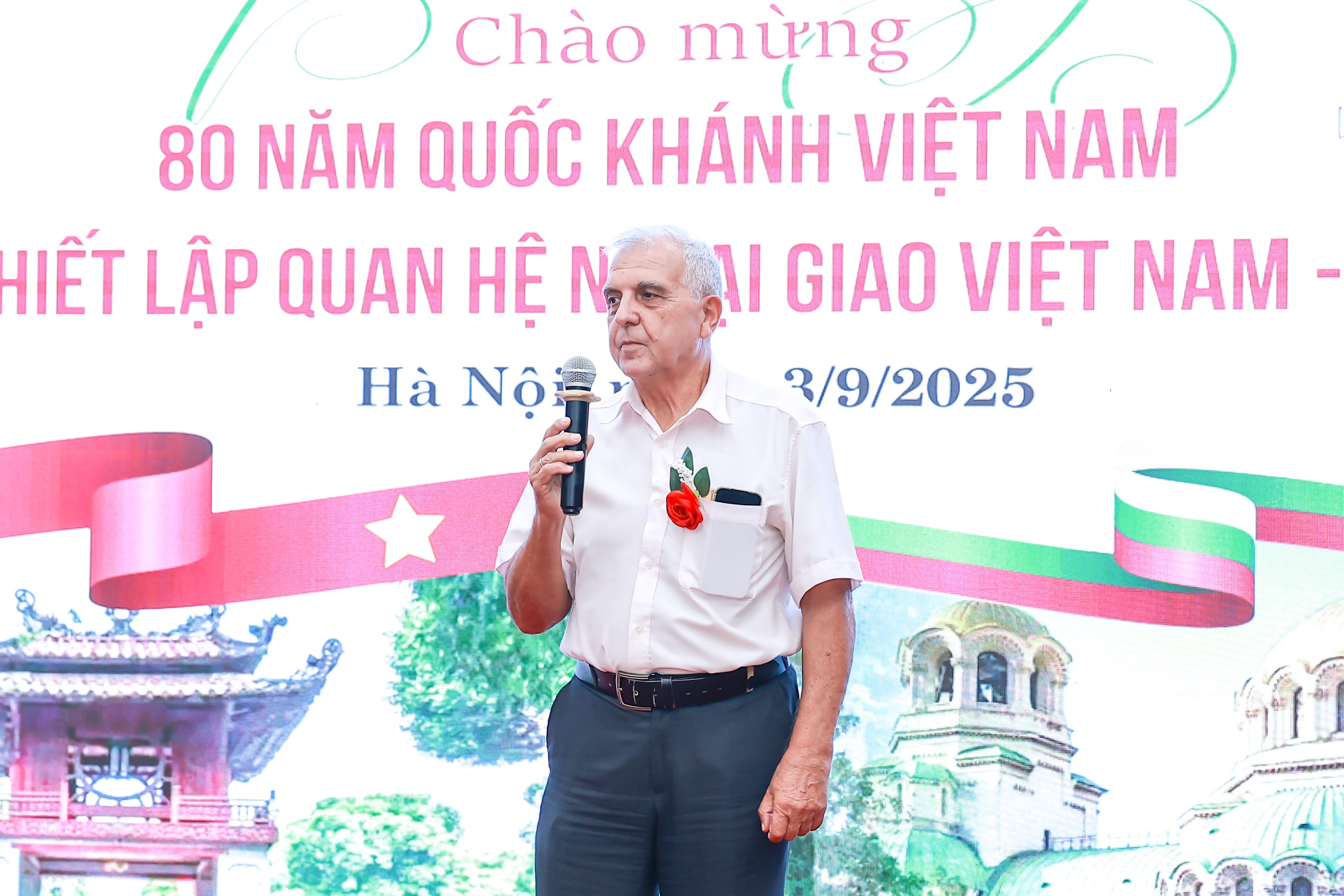 Truyền cảm hứng cho thế hệ trẻ tiếp nối, phát huy truyền thống tốt đẹp Việt Nam-Bulgaria