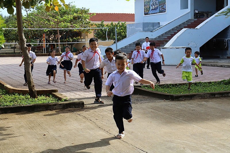 Rộn ràng lễ khai giảng ở Đặc khu Trường Sa