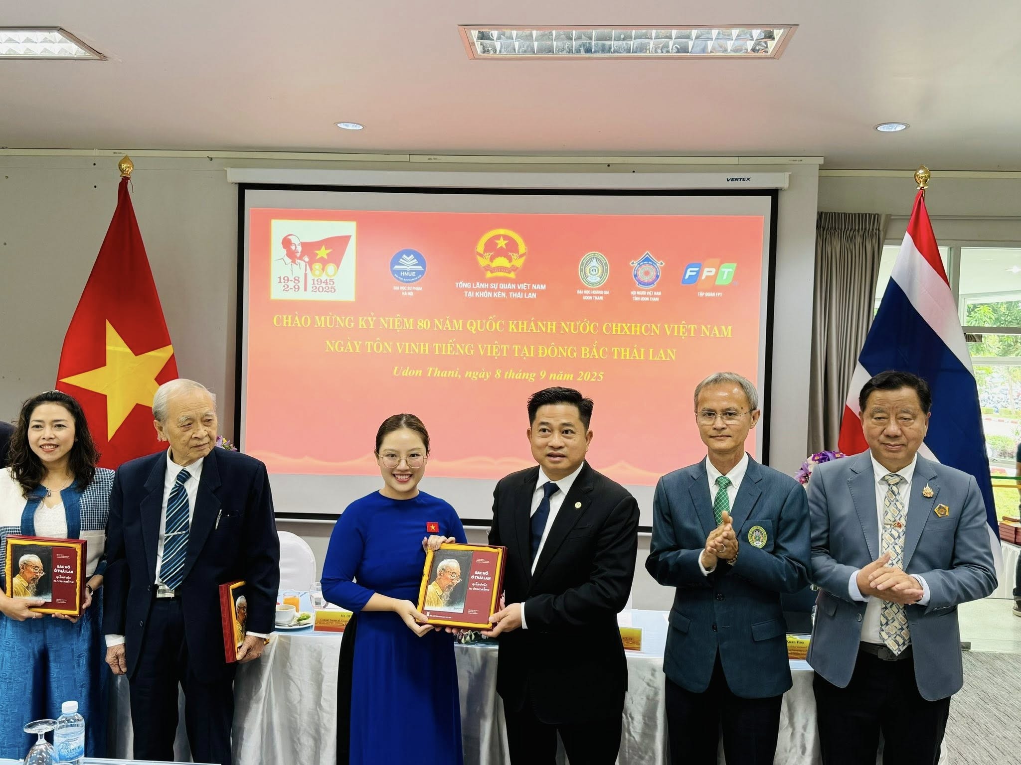 Nhiều hoạt động dạy và học tiếng Việt ở Đông Bắc Thái Lan