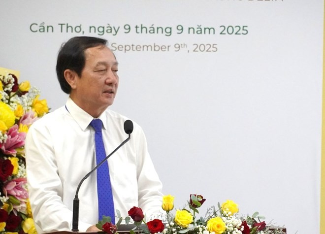 Ông Huỳnh Thành Đạt - Phó trưởng Ban Tuyên giáo và Dân vận Trung ương phát biểu tại hội thảo. Ảnh: Phương Anh