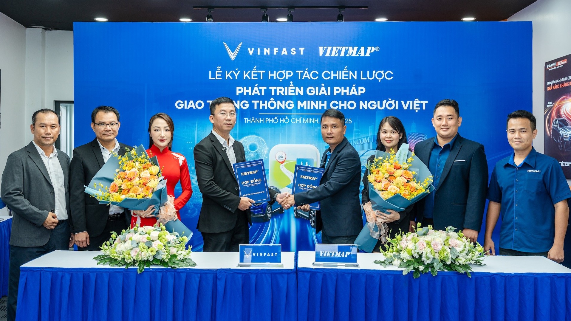 Vinfast và Vietmap ký kết hợp tác chiến lược, phát triển giải pháp giao thông thông minh cho người Việt