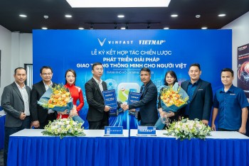 Vinfast và Vietmap ký kết hợp tác chiến lược, phát triển giải pháp giao thông thông minh cho người Việt