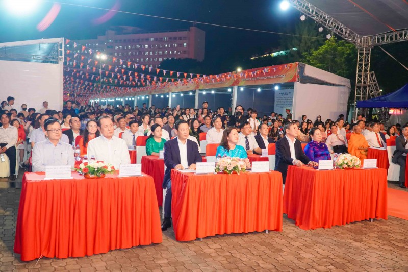 Thắt chặt quan hệ Việt Nam - Hoa Kỳ qua chương trình giao lưu hữu nghị tại Cần Thơ