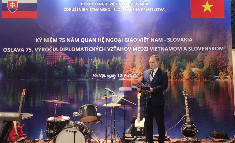 Giao lưu hữu nghị thắt chặt tình hữu nghị Việt Nam – Slovakia