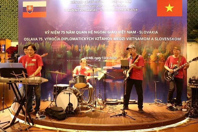 Giao lưu hữu nghị thắt chặt tình hữu nghị Việt Nam – Slovakia