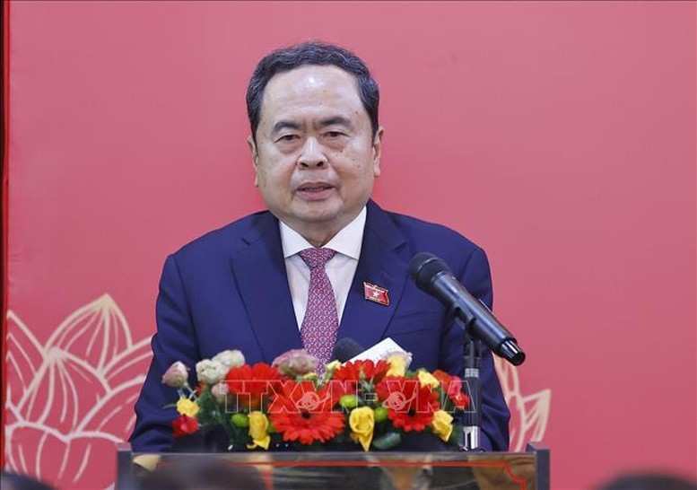 Chủ tịch Quốc hội gặp gỡ cộng đồng người Việt Nam tại Malaysia