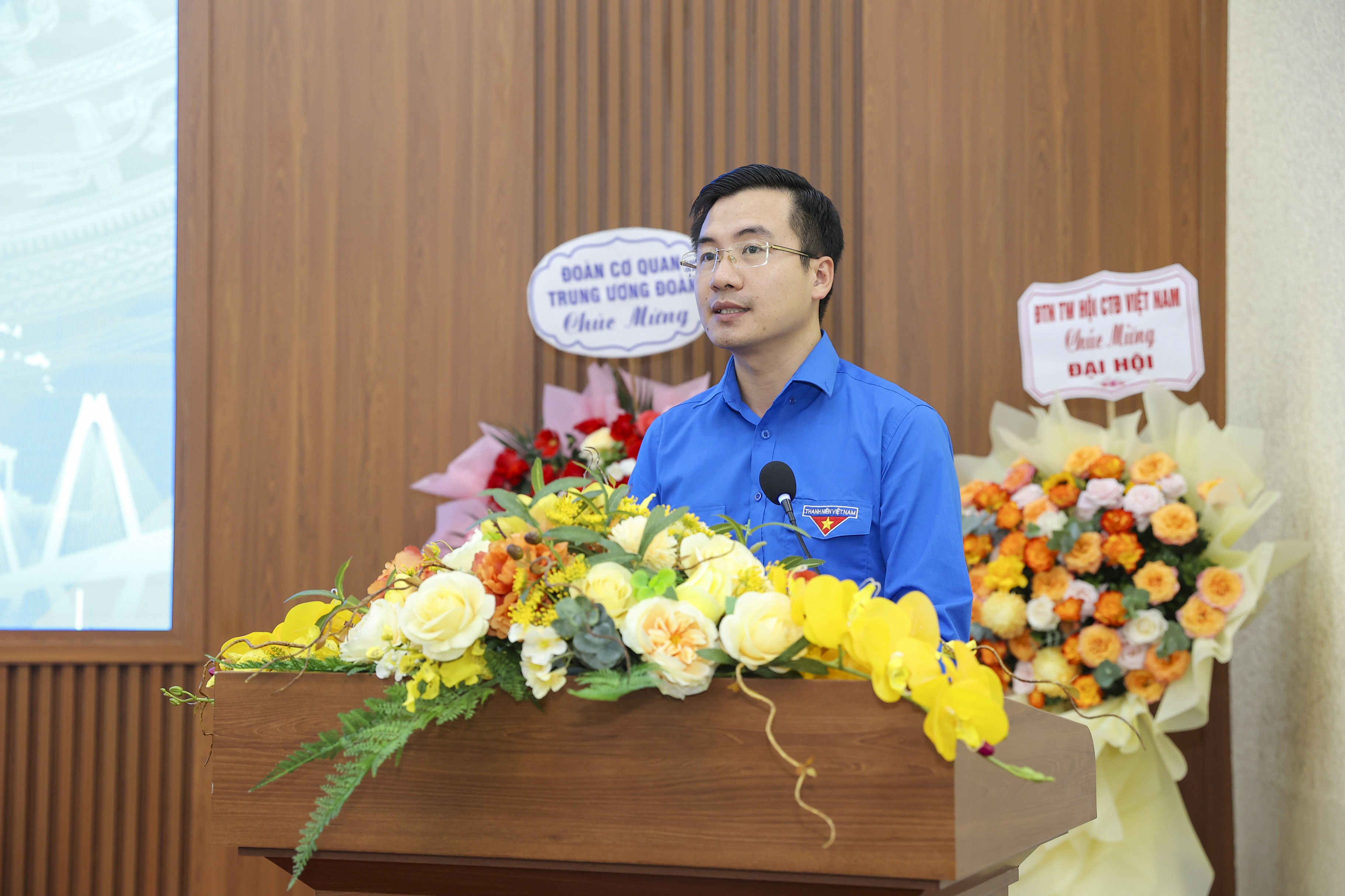 Ông Nguyễn Nhất Linh, Bí thư Đoàn Thanh niên Mặt trận Tổ quốc và các đoàn thể Trung ương phát biểu tại Đại hội. (Ảnh: Đinh Hòa) 
