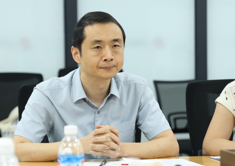 ông Lưu Phi - Phó Trưởng ban Công tác pháp luật Tổng Công hội Trung Quốc. (Ảnh: T.L)