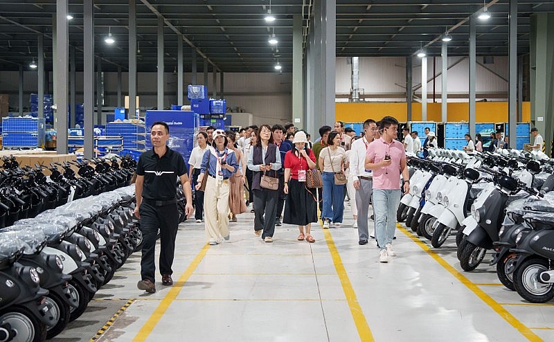 600 nhà phân phối VinFast đồng lòng nhất trí bán 1,5 triệu xe máy điện trong năm 2026