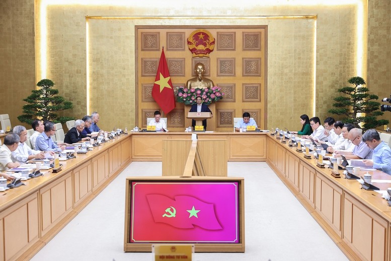 Thủ tướng Phạm Minh Chính đã chủ trì cuộc họp với Hội đồng Tư vấn chính sách về: Ổn định kinh tế vĩ mô, kích cầu tiêu dùng, chính quyền địa phương 2 cấp