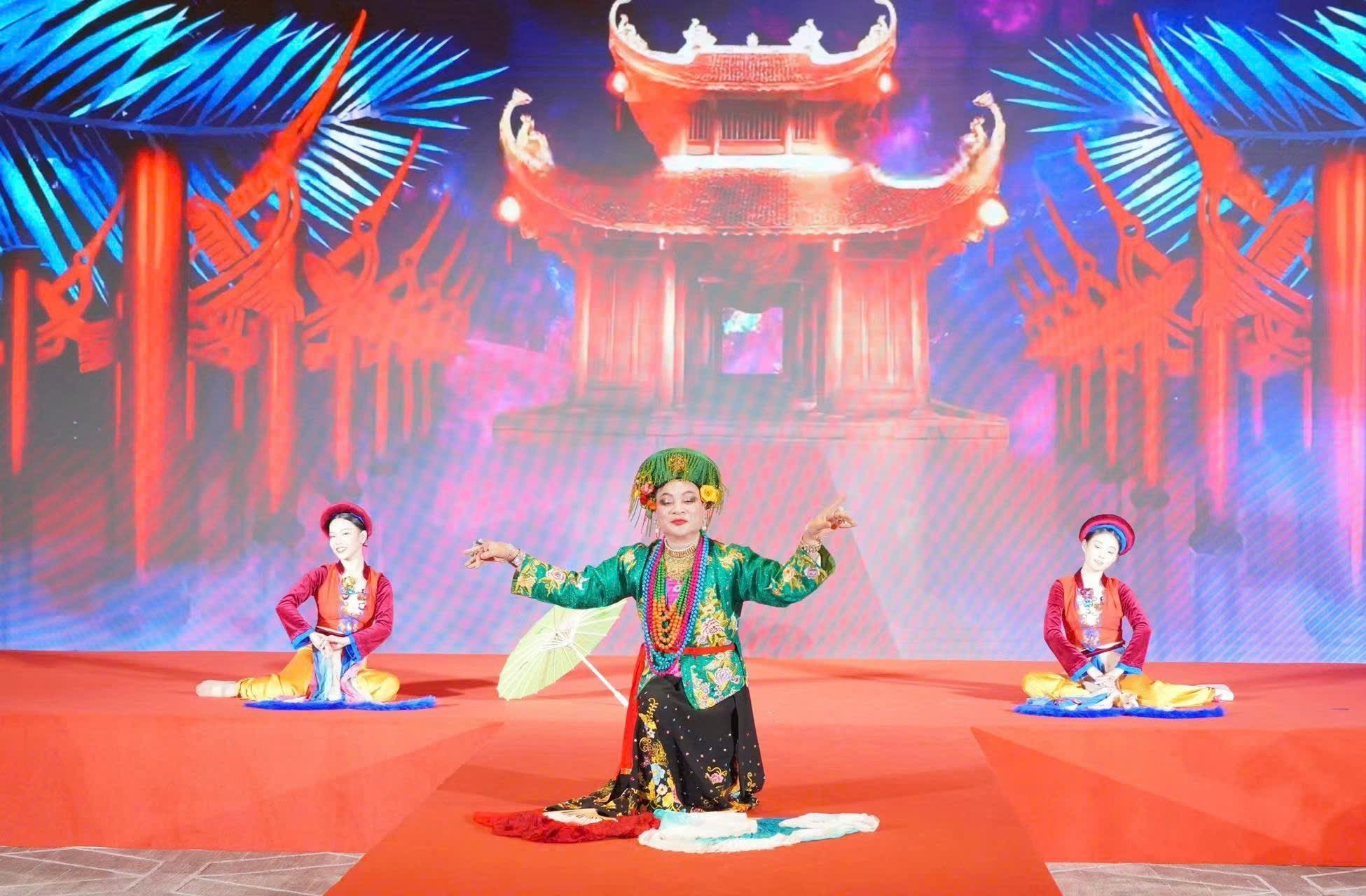 Việt Nam - Trung Quốc hợp tác du lịch, đầu tư, thúc đẩy giao lưu hữu nghị