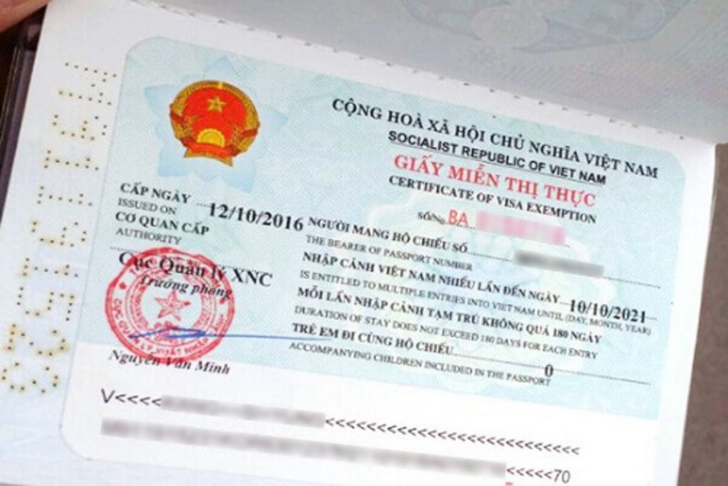 Giảm thời gian cấp Giấy miễn thị thực xuống còn một ngày