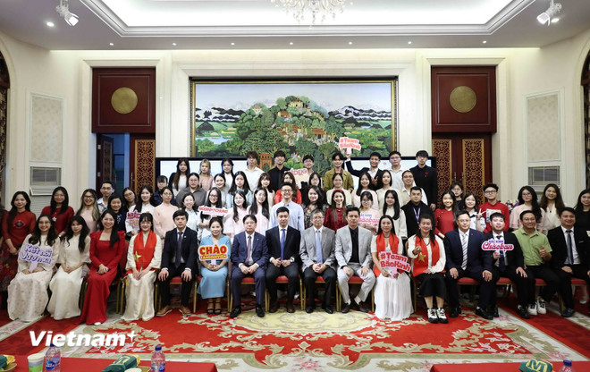 vnp-du-hoc-sinh-viet-tai-bac-kinh-4.jpg