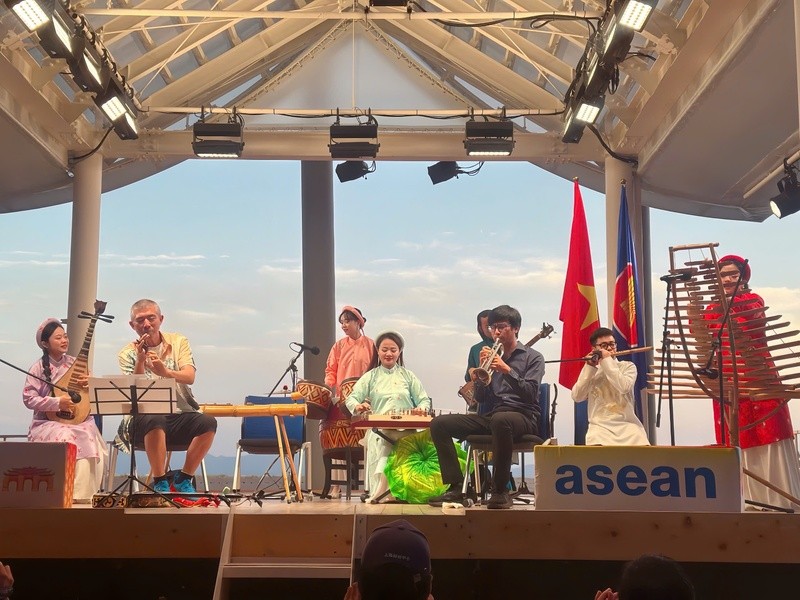 Âm nhạc Việt Nam: Cầu nối ASEAN-Nhật Bản-Hoa Kỳ
