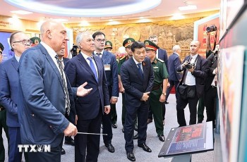 Việt Nam và Nga thảo luận nhiều vấn đề hợp tác trong lĩnh vực quốc phòng