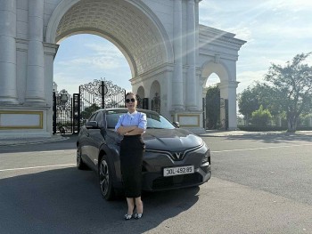 lai vinfast vf 6 hon 7000 km suot 10 thang nu chu xe chia se cuoc doi nhu sang trang tu khi mua xe dien