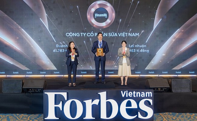 Vì sao Vinamilk đứng đầu danh sách Top 25 thương hiệu dẫn đầu 2025 của Forbes Việt Nam?