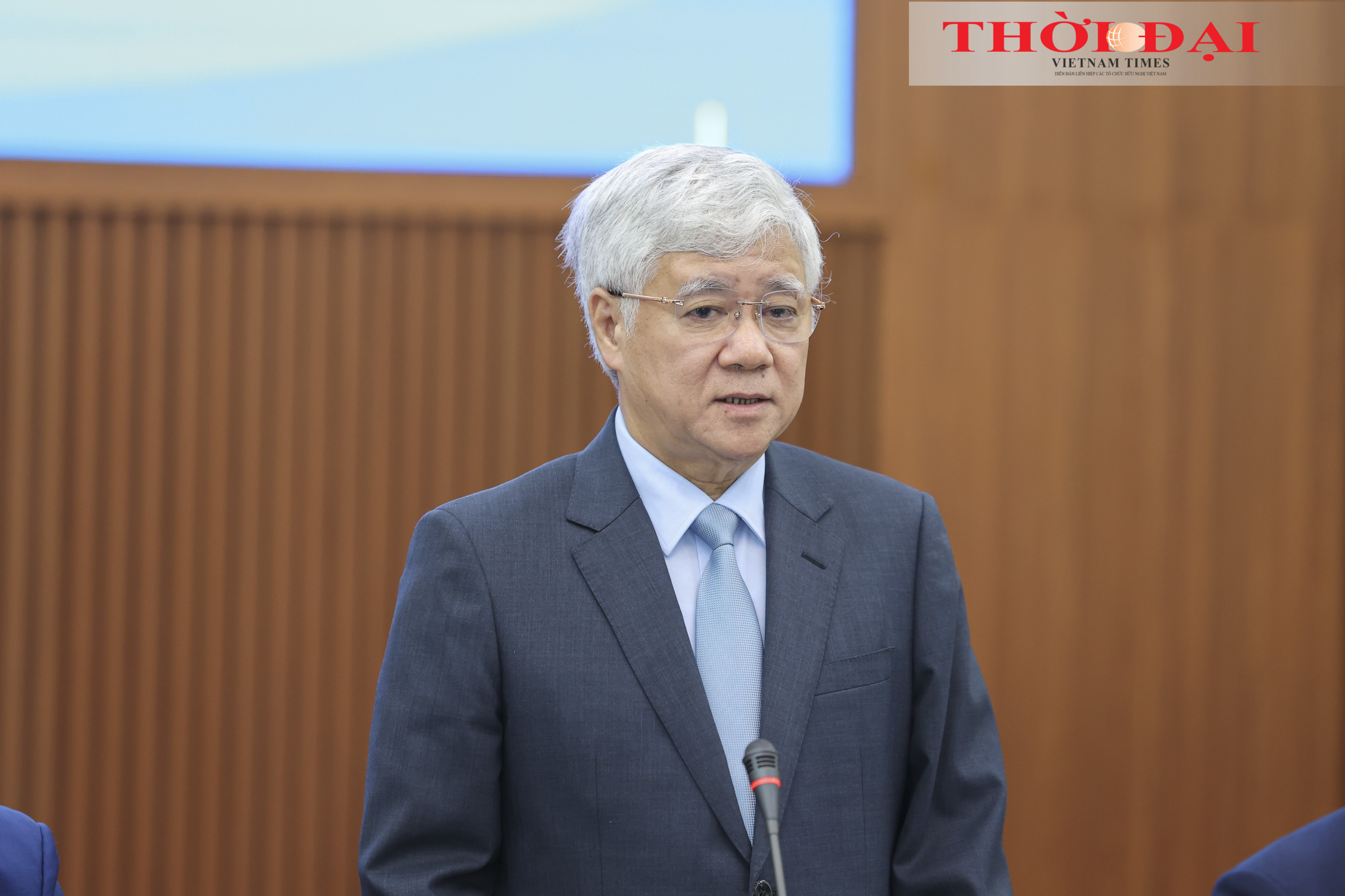 ông Đỗ Văn Chiến, Uỷ viên Bộ Chính trị, Bí thư Trung ương Đảng, Chủ tịch Ủy ban Trung ương Mặt trận Tổ quốc Việt Nam