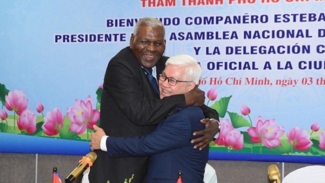 Từ “hữu nghị” chưa đủ để mô tả quan hệ Việt Nam - Cuba