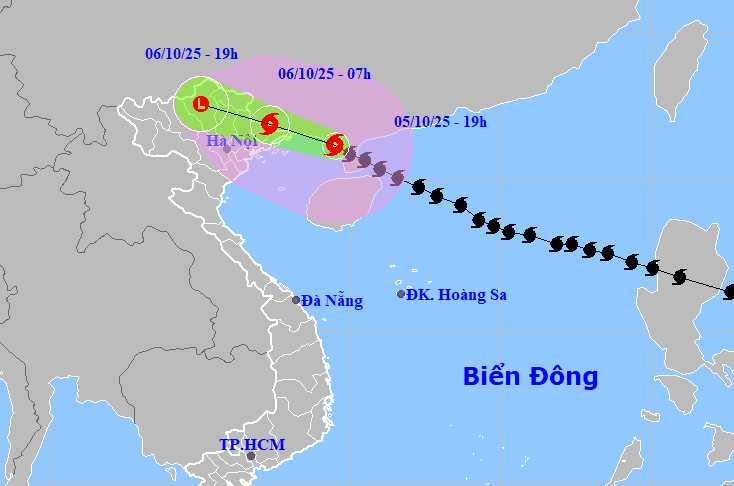 Sáng nay (06/10) bão số 11 Matmo đổ bộ đất liền Việt Nam