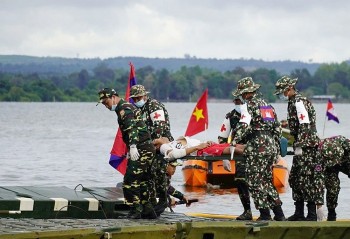 Quân đội Việt Nam - Lào - Campuchia thống nhất 5 nội dung hợp tác trọng tâm