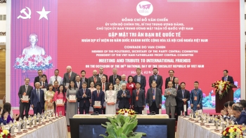 lay y kien nhan dan ve viec de nghi tang thuong huan chuong lao dong hang nhat cho lien hiep cac to chuc huu nghi viet nam