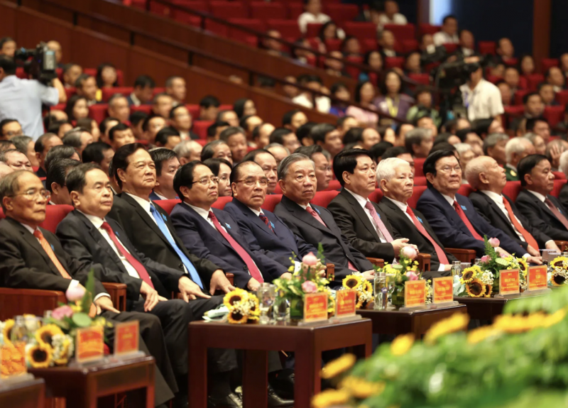 Các đồng chí lãnh đạo, nguyên lãnh đạo Đảng, Nhà nước dự Đại hội. (Ảnh: T.L)