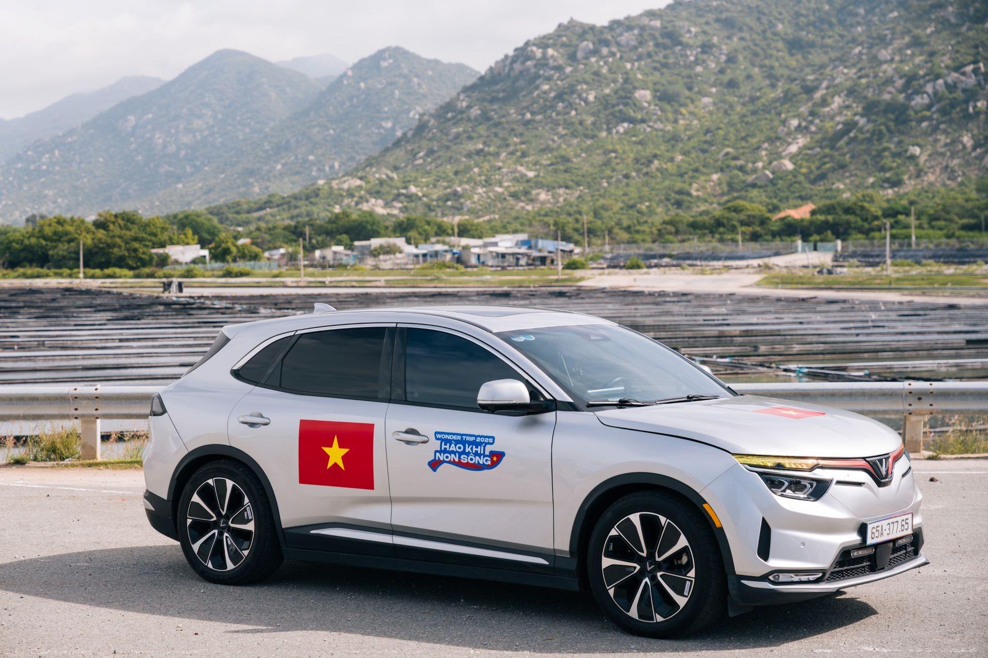 Đổi xăng sang điện, chủ xe VF 8 thấy quyết định hoàn toàn đúng đắn sau khoảnh khắc sinh tử Đổi xăng sang điện, chủ xe VF 8 thấy quyết định hoàn toàn đúng đắn sau khoảnh khắc sinh tử