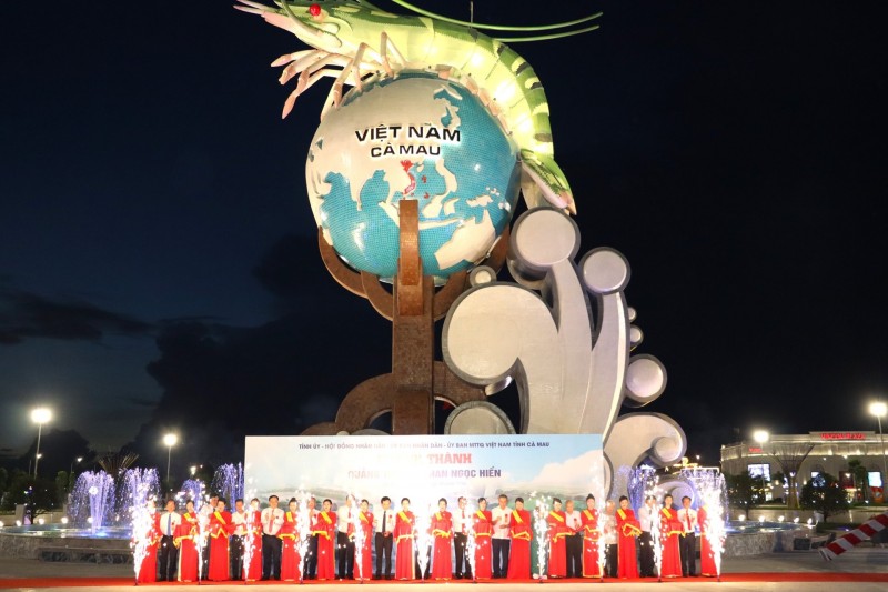 Đại hội Đảng bộ tỉnh Cà Mau lần thứ I: Khơi dậy tiềm năng, phát triển toàn diện