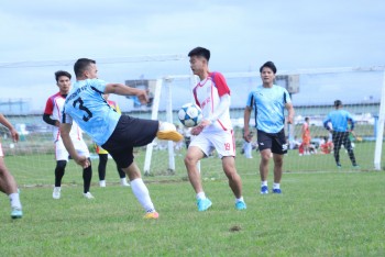 giai bong da nguoi viet tai kyushu nhat ban quyen gop ung ho dong bao bi thien tai lu lut
