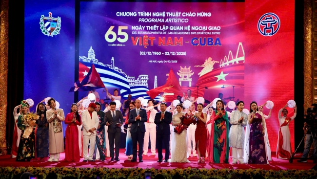 Âm nhạc nối liền nửa vòng trái đất Việt Nam - Cuba