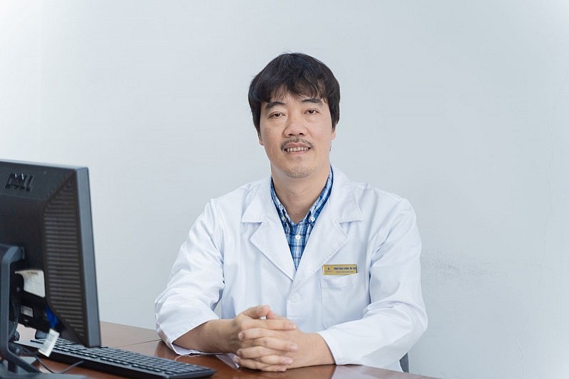 8 giờ nghẹt thở giải thoát nữ bệnh nhân khỏi khối u nền sọ khổng lồ tại “vị trí cấm kỵ” 8 giờ nghẹt thở giải thoát nữ bệnh nhân khỏi khối u nền sọ khổng lồ tại “vị trí cấm kỵ”