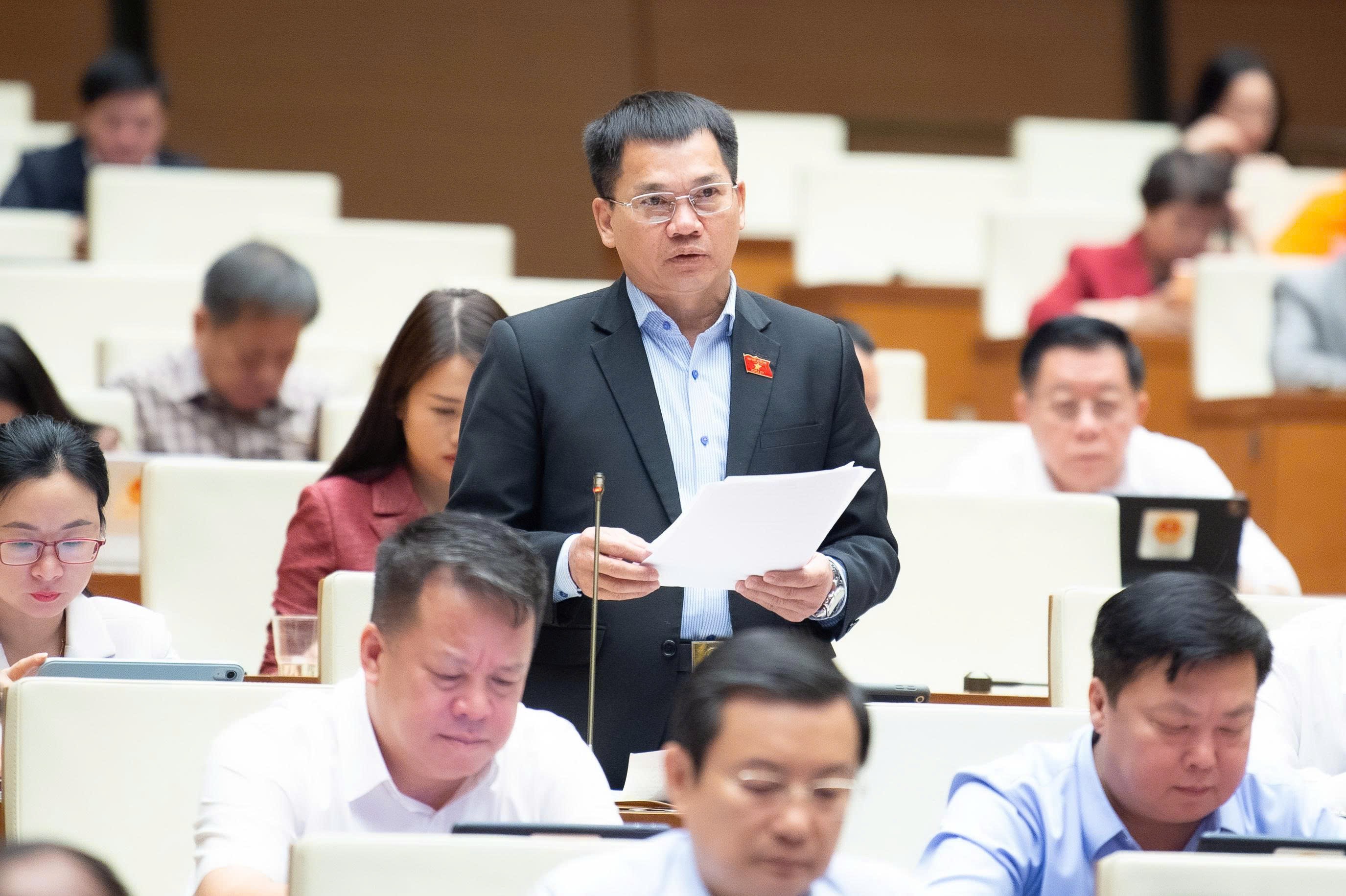 Đại biểu Dương Khắc Mai – Đoàn ĐBQH tỉnh Lâm Đồng. (Ảnh: quochoi.vn) Đại biểu Dương Khắc Mai – Đoàn ĐBQH tỉnh Lâm Đồng. (Ảnh: quochoi.vn)