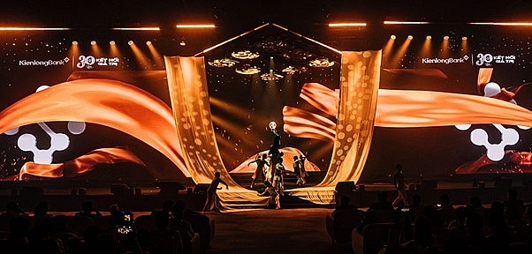 KienlongBank kể chuyện thương hiệu bằng “concert công nghệ” KienlongBank kể chuyện thương hiệu bằng “concert công nghệ”