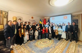 Thắm tình hữu nghị Việt - Lào tại Thụy Điển