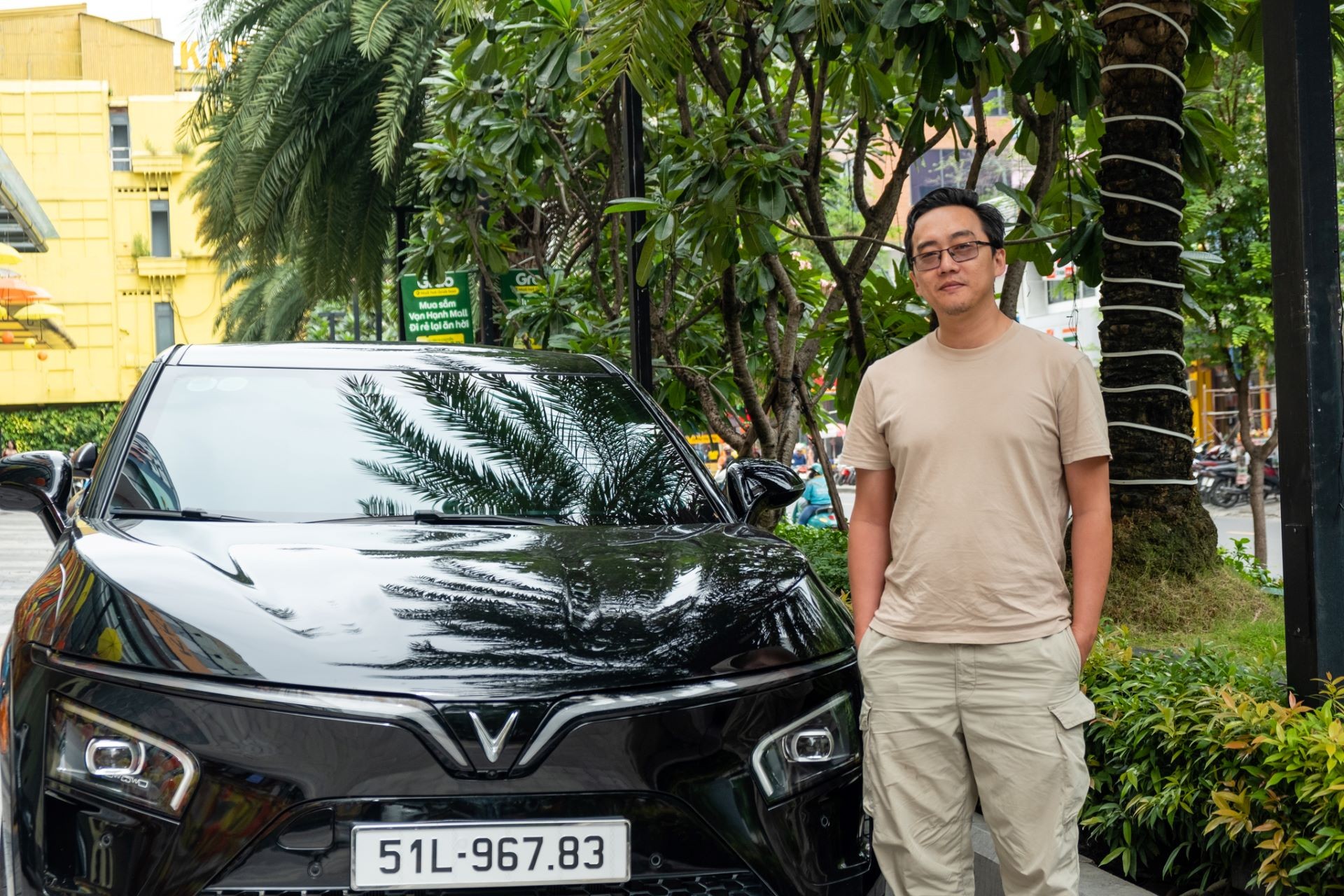 Anh Đào Chí Vinh (TP.HCM) thích cảm giác lái êm ái, mạnh mẽ của VF 7 Anh Đào Chí Vinh (TP.HCM) thích cảm giác lái êm ái, mạnh mẽ của VF 7