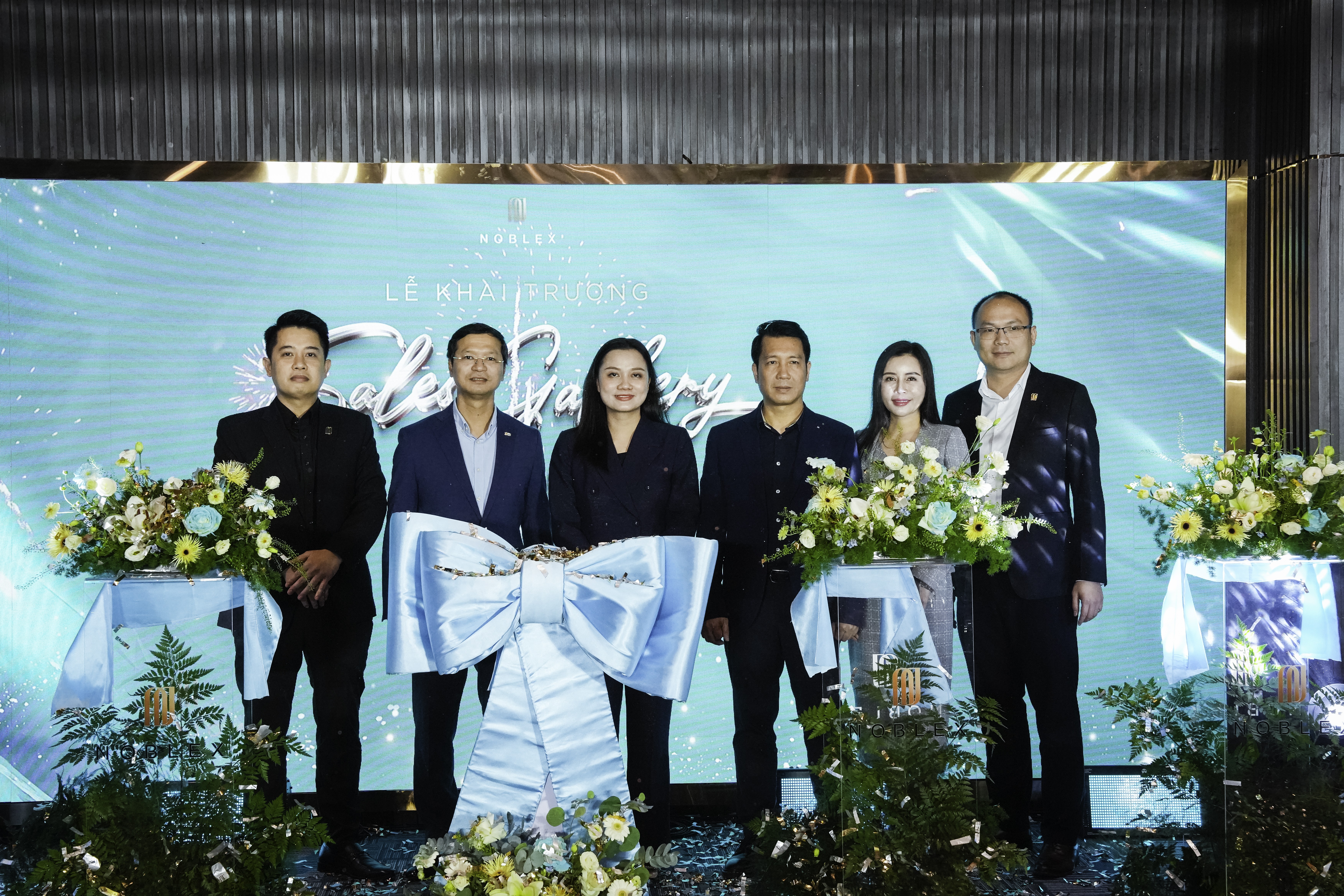 Đại diện Sunshine Group và NobleX Group tại lễ khai trương NobleX Sales Gallery Đại diện Sunshine Group và NobleX Group tại lễ khai trương NobleX Sales Gallery