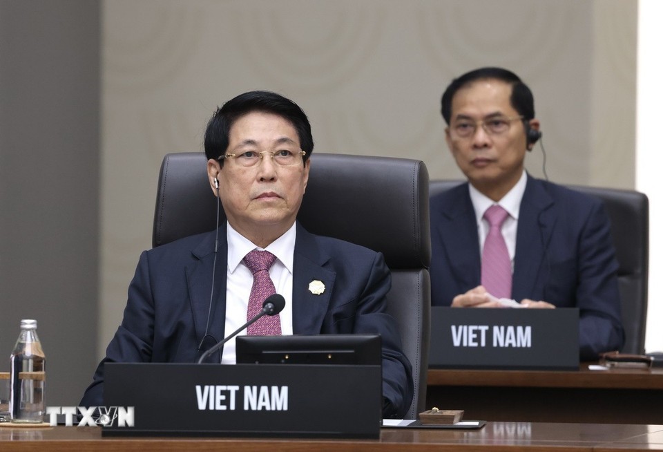 Chủ tịch nước Lương Cường dự Phiên họp thứ 2 Hội nghị Cấp cao APEC. (Ảnh: TTXVN)