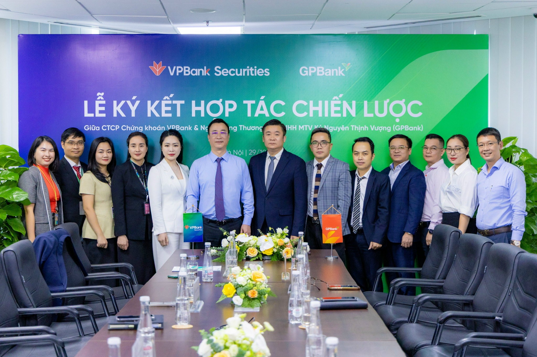 VPBankS và GPBank ký kết thỏa thuận hợp tác chiến lược VPBankS và GPBank ký kết thỏa thuận hợp tác chiến lược