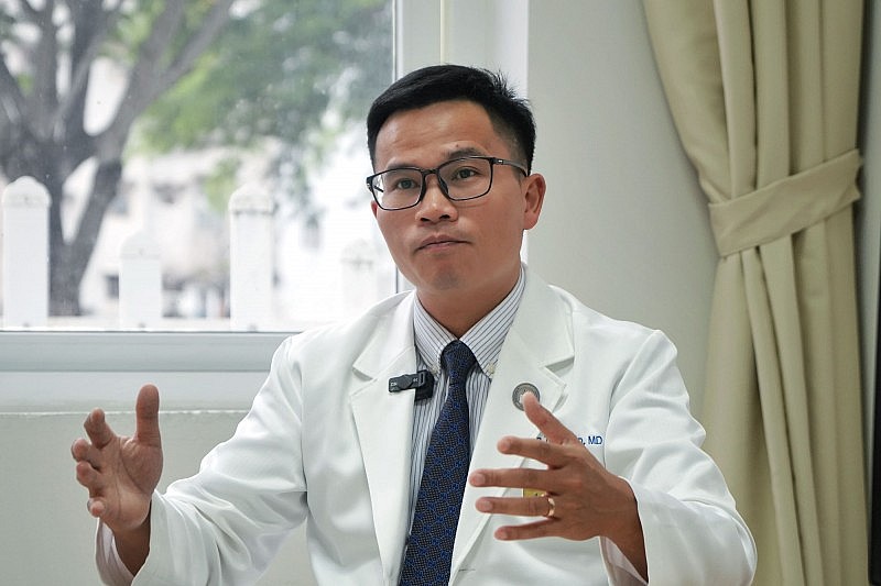 Vinmec điều trị thành công ung thư tiền liệt tuyến nhờ phác đồ xạ trị mới nhất thế giới Vinmec điều trị thành công ung thư tiền liệt tuyến nhờ phác đồ xạ trị mới nhất thế giới