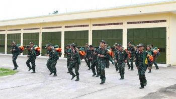 ung pho bao so 13 di doi dan khoi vung nguy hiem truoc 19h ngay 0611