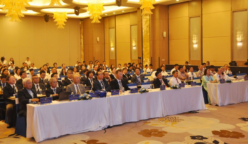 Hội nghị chuyên đề Cột sống tại Cần Thơ quy tụ gần 30 chuyên gia hàng đầu quốc tế Hội nghị chuyên đề Cột sống tại Cần Thơ quy tụ gần 30 chuyên gia hàng đầu quốc tế