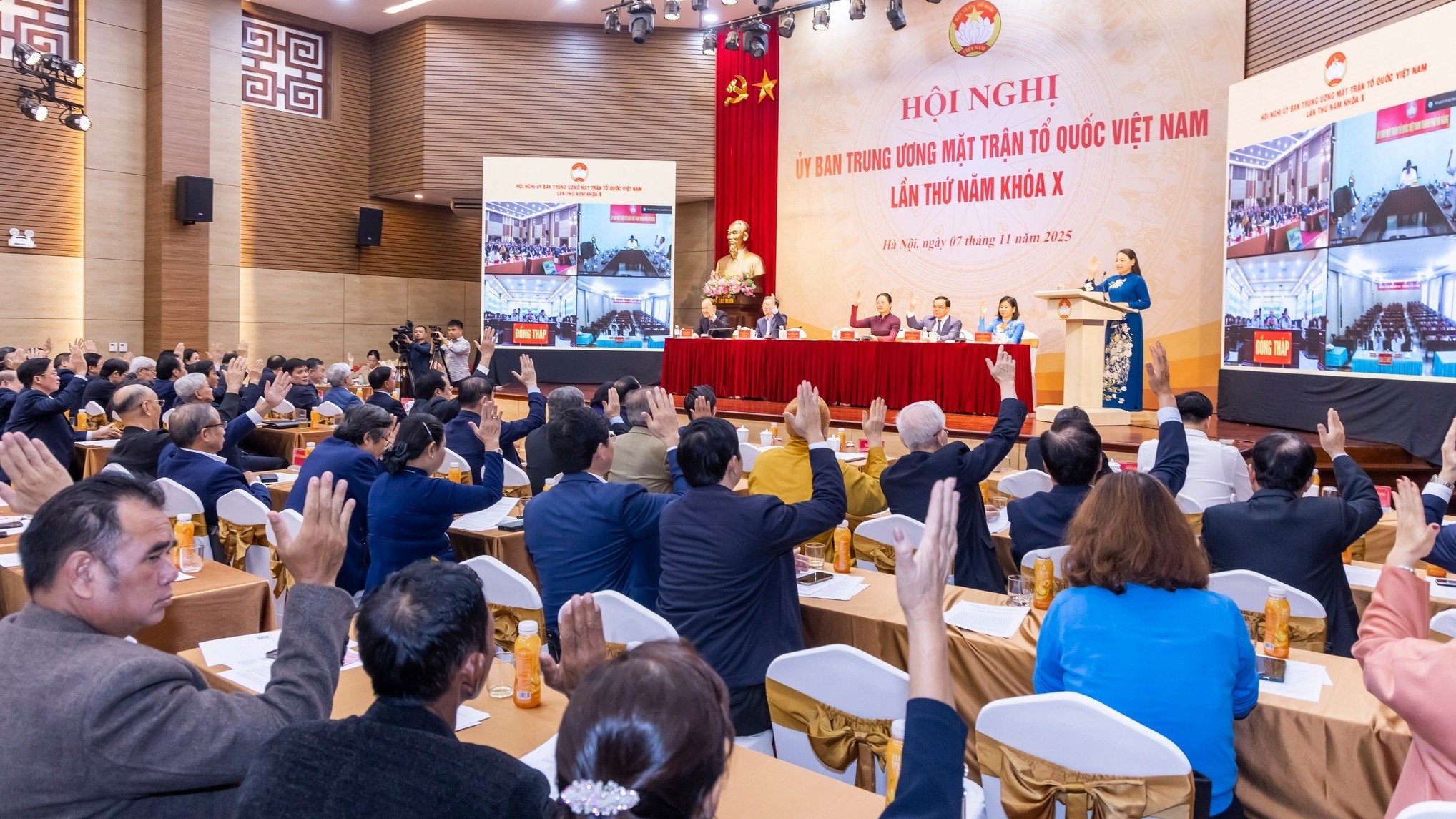 Hơn 2,5 triệu ý kiến góp ý vào dự thảo các văn kiện trình Đại hội XIV của Đảng